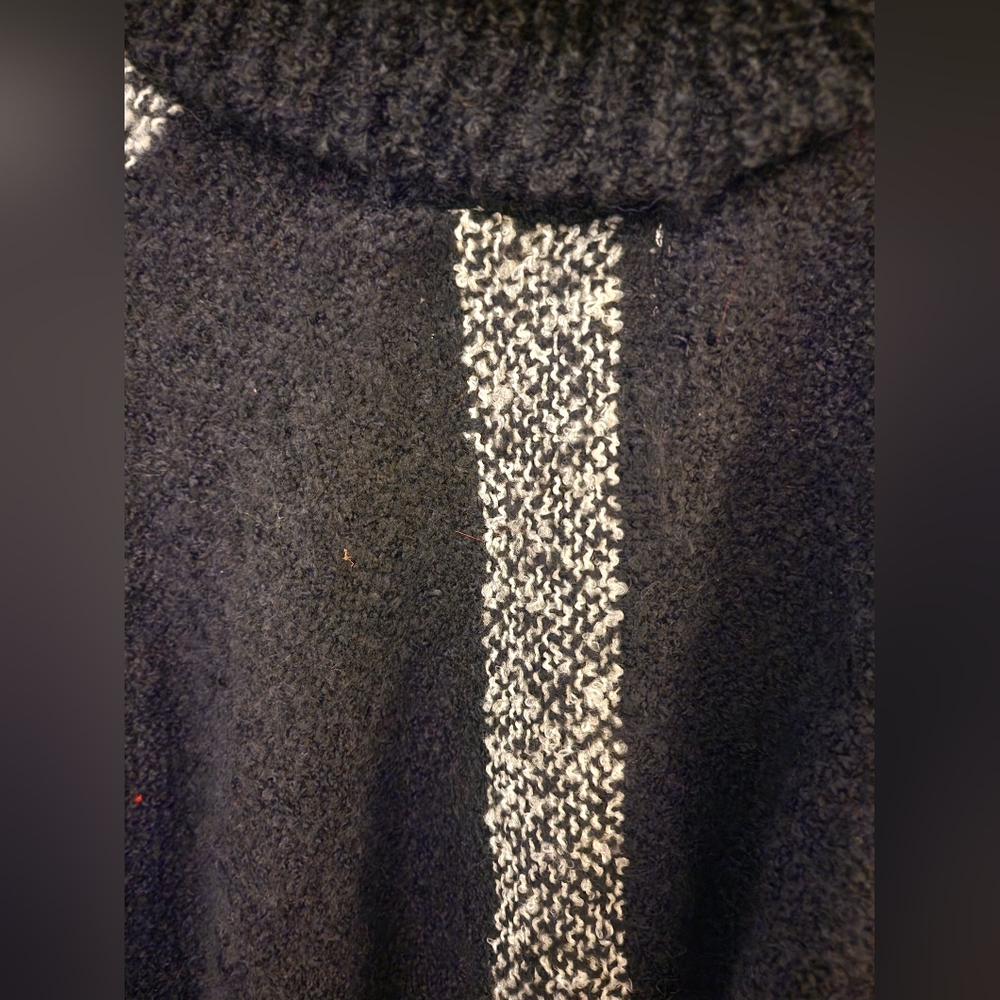 High neck free style cape, in wool fabric - Picture 2 of 5